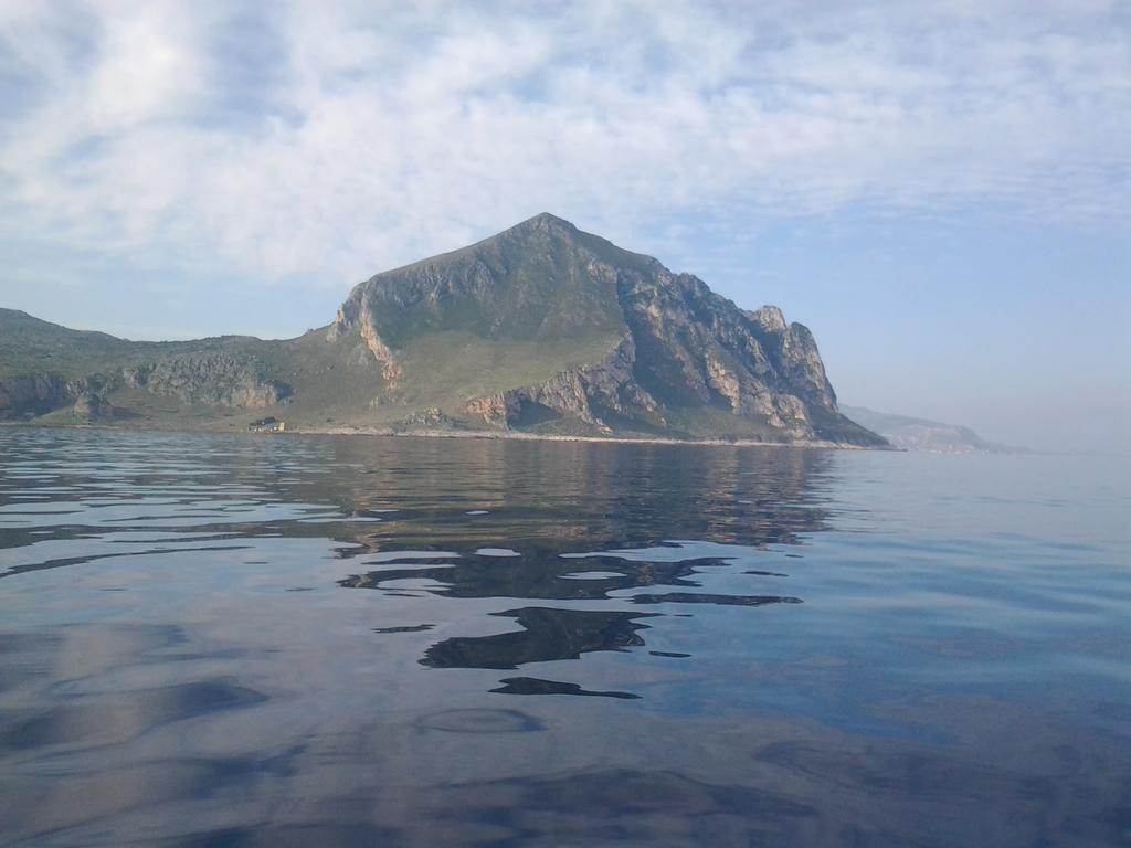 Casa Vacanza Tra Cielo E Mare Custonaci Extérieur photo